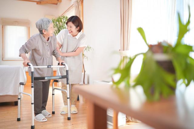 「有料」高師浜駅すぐ！勤務は日勤のみ☆時給交渉・シフト調整お任せ下さい♪（22000391）