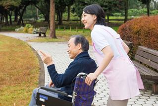 「特養」橋本駅最寄り♪車通勤OK◎看護師の派遣求人♪速払い利用可能◎（2303004594）